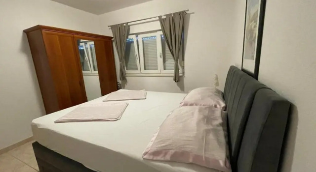 Apartments Mavarcica, Buchen Sie Ferienwohnung Hotels in Gespanschaft Split-Dalmatien mit Pool, Schwimmbad