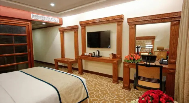Номер Standard Royal Swiss Lahore