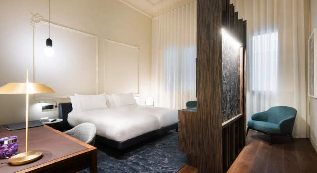 Полулюкс Hotel Mercer Sevilla 5 GL