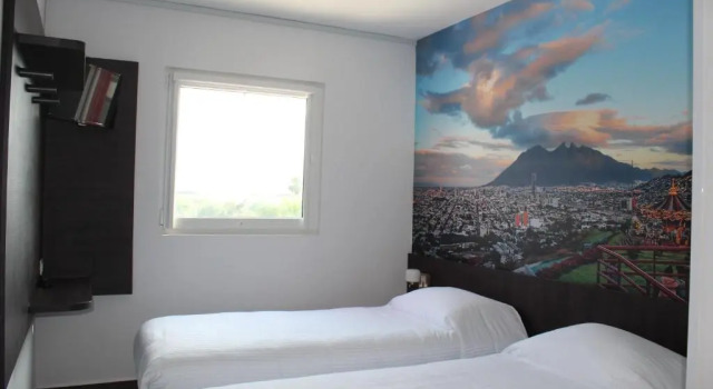 Номер Standard Hotel Hi! Fundidora