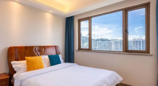 Люкс с 2 комнатами с видом на море Peninsula BLUE Full Suite Surfing and Sea View Beauty Stay (Wanning Shenzhou Peninsula Branch)