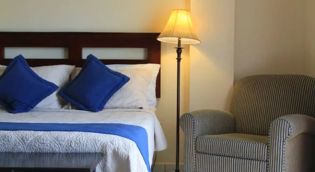 Четырёхместный номер Standard Plaza Magdalena Hotel