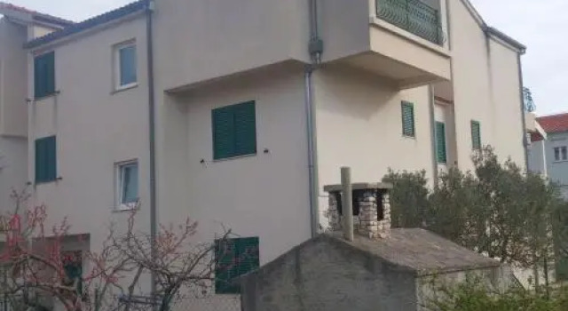 Apartments and Rooms Saric, Забронировать Апартаменты/квартира Отели в центре Ядрия, в центре