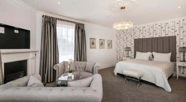 Sarnia Park - Boutique Lodge, Забронировать Отель Отели Кеймбриджа 5 звезд, 5*