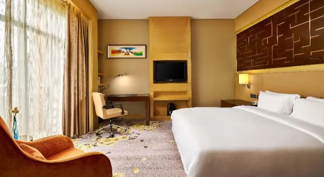 Двухместный номер Standard Crowne Plaza Ordos