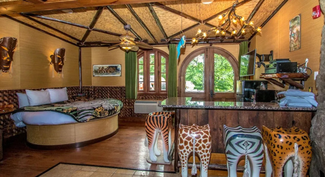Люкс Superior Adventure Suites