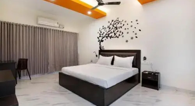 Crystal Lake  Service Apartments, Varaa Huoneisto  