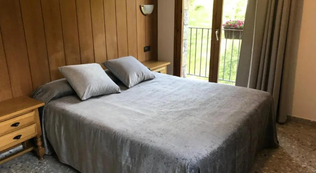 Двухместный номер Standard с балконом Hostal El Quintà