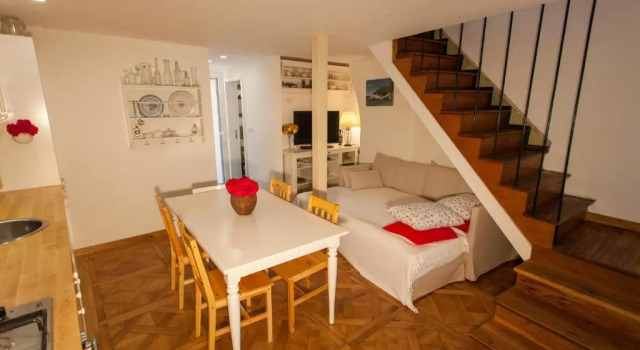 Barbarossa House, Prenota Appartamento Hotel a Isole Quarnerine con parcheggio, Parcheggio