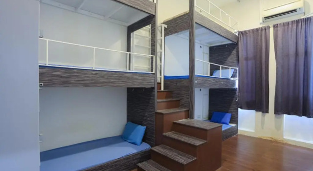 Кровать в общем номере (женский номер) SPOT ON 90236 Zigzag Travellers Home - Hostel