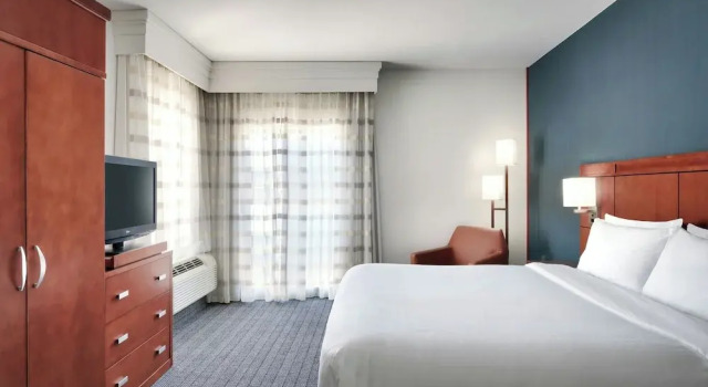 Двухместный люкс Courtyard by Marriott Houston NASA Clear Lake