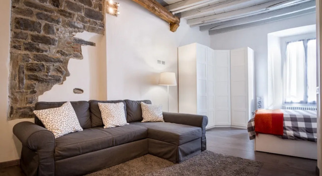 JOIVY Chic Studio in Como Centre, Забронировать Апартаменты/квартира Апартаменты Комо, рядом с Площадь Победы, Апартаменты/квартира