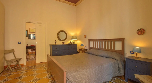 Beautiful Apartment in Palermo With 3 Bedrooms and Wifi, Book Apartment Hotels in Sicily with Parking, Parking