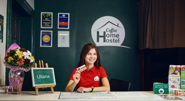 Кровать в общем номере Coffee Home Hostel
