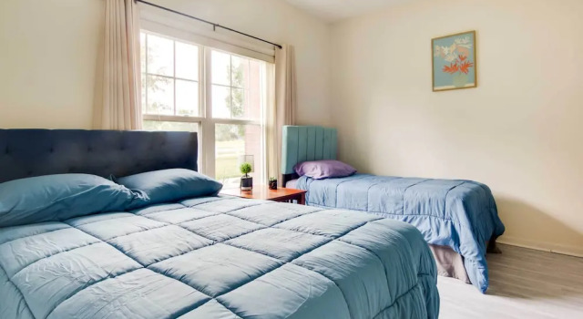 Porch & Community Perks: Walkable Lewes Condo