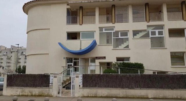 Magnífico apartamento junto al canal principal.