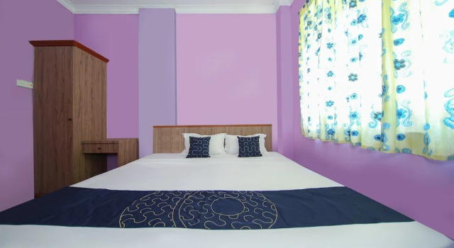 Люкс OYO Capital O 89876 Safari Hotel