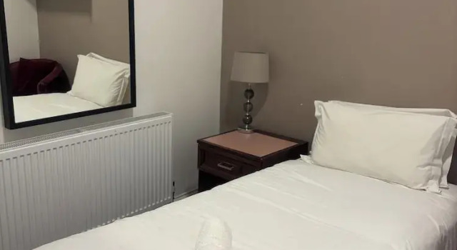 Economy huone Midland Hotel