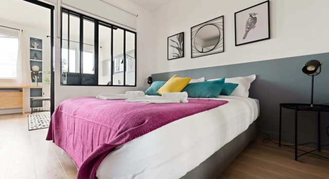 Chic Apartment Near the Champs-elysées