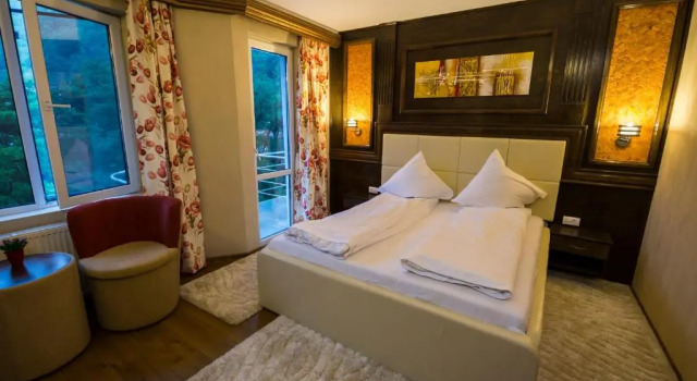 Номер Standard с видом на озеро Hotel Golden Spirit