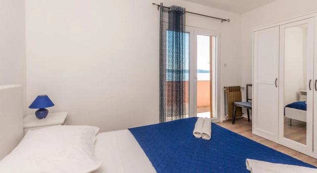 Beautiful Apartment in Nevidane With 2 Bedrooms and Wifi, Book Lejlighed Hoteller i Pasman Island med parkering, Parkering