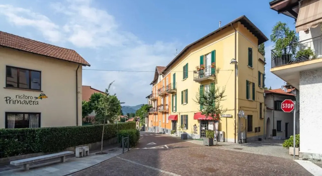 Belvilla by OYO Casa Cristina Meina Centro 4, Prenota Hotel Meina Lago Maggiore