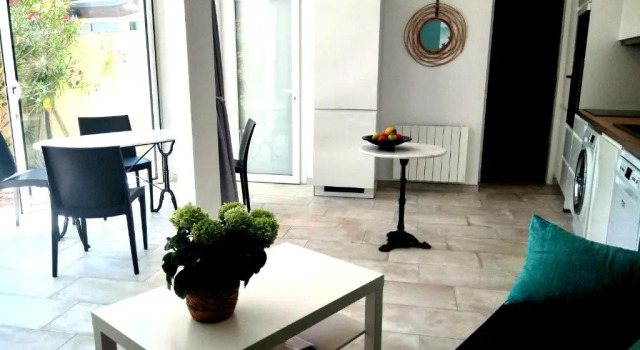 Maison Jardin Wifi - 100 M Plage Sauvage - 20 Min Perpignan, Забронировать Отель Торрей Pyrénées-Orientales, рядом с Plage Torreilles