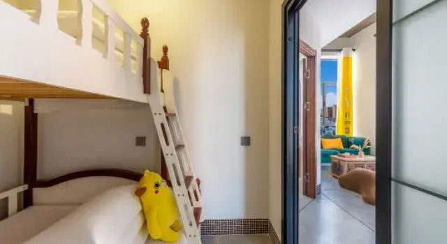 Двухместный семейный люкс Jiangsu·Jinxi Surprise Castle Resort Homestay (Buerjin Kanas Taqiao Branch)