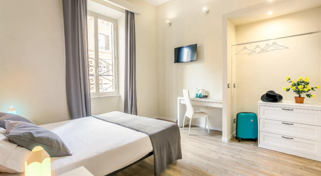 AmoRoma Suite