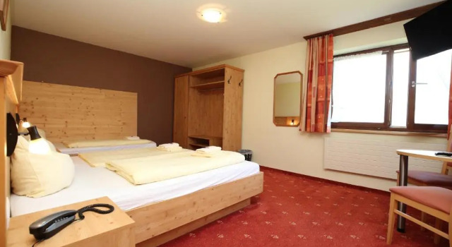 Двухместный семейный номер Standard T3 Alpenhotel Garfrescha