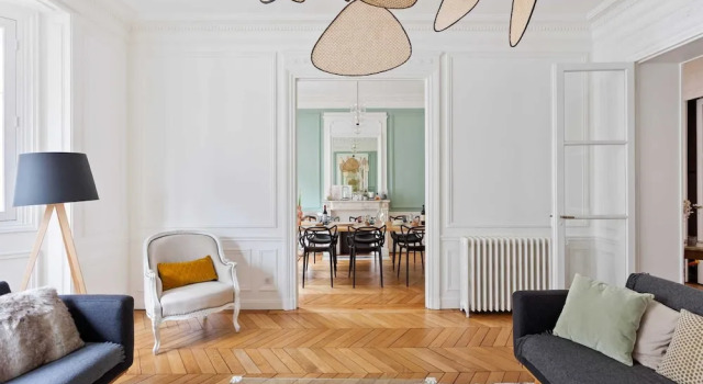 Luxury and Spacious Apartment in the Heart of Paris, Забронировать Апартаменты/квартира Париж Иль-де-Франс, рядом с Вокзал Сен-Лазар
