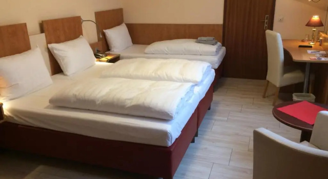 Camera tripla Standard Adesso Hotel Göttingen - pay at property on arrival-Ihr Automatenhotel in Göttingen