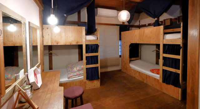 Кровать в общем номере Guest House FUTARENO