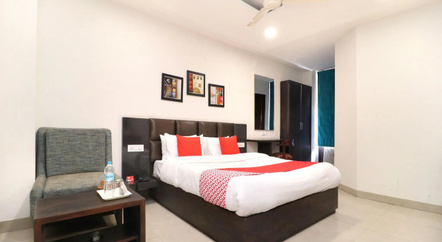 OYO 926 Hotel Nanda, Rezervovat Hotel Hotely v Punjab s parkováním, Parkování