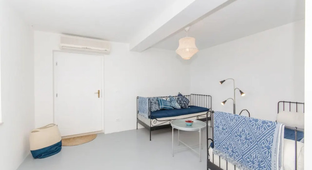 Seafront House Mavarcica, Rezerwuj Hotel Hotele w Split-Dalmatia County z parkingiem, Parking