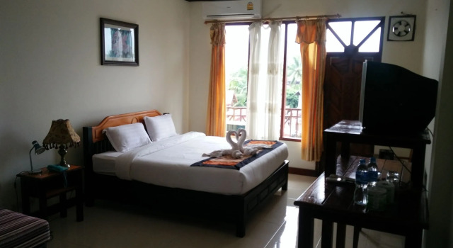 Thavisouk Hotel, Buchen Sie Hotel Hotels in Provinz Vientiane mit Pool, Schwimmbad