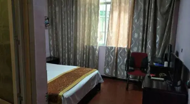 Jinping Shuntian Hotel, Boek Hotel Hotels in Guizhou met parkeren, Parkeren