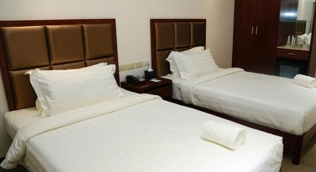 Big Hotel, Reservar Hotel Hotéis em Mandaue com estacionamento, perto de Cebu Doctors' University, Estacionamento
