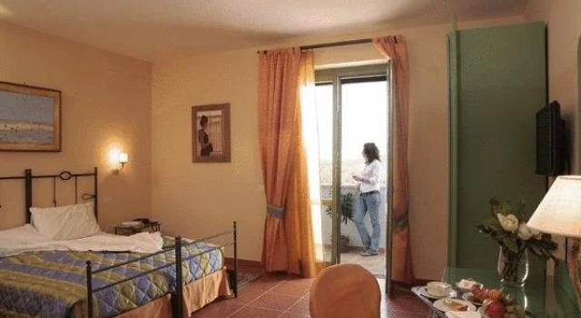 Relais San Pietro, Rezerwuj Hotel Hotele w Molise z basenem, Basen