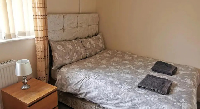 Glasgow's Cosy Family Home Near SECC Hydro, Забронировать Отель Отели Glasgow & The Clyde Valley с парковкой, Парковка