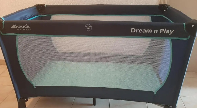 Апартаменты 50 m de la plage! Proche du centre ville! Piscine! Vue sur mer et montagnes! Wifi! 2 vélos à disposition!