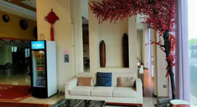 Saint Heaven & Earth Travel Residence (Huangshan North High-speed Railway Station), Забронировать Отель Недорогие отели Хуаншань, недорого