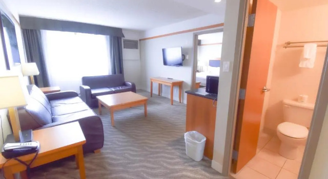 Люкс Canad Inns Destination Centre Polo Park