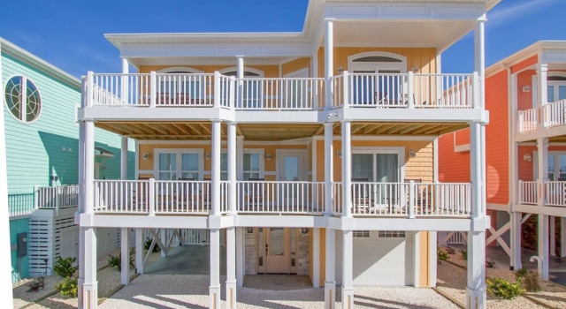 Sunset Beach Sanctuary W/ Heated Pool & Elevator! 5 Bedroom Home, Book Feriehus Sunset Beach North Carolina
