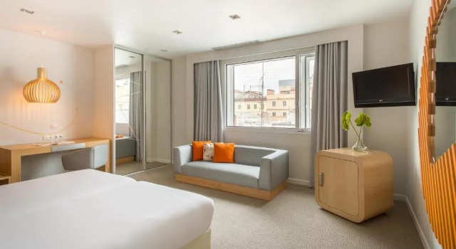 Трёхместный номер Standard Room Mate Oscar, Madrid
