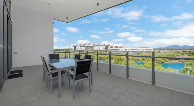 Апартаменты с 3 комнатами с балконом Central Islington Apartments