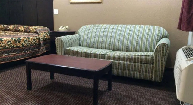 American Inn & Suites, Book Hotel Victoria Houston
