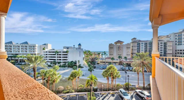 Апартаменты Waterfront 3B Balcony Hot Tub Pool Near Beach