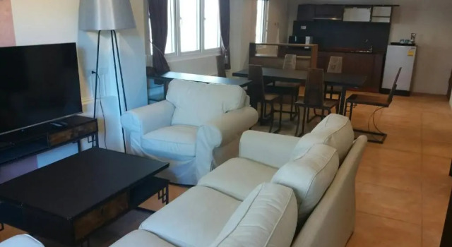 Полулюкс Arcadia Maephim Serviced Apartments