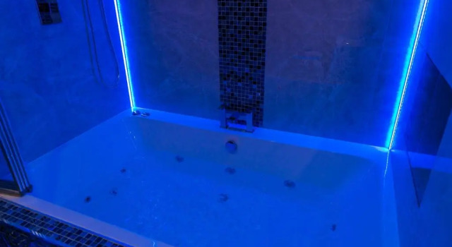 Люкс Superior Aphrodite Suites Huddersfield